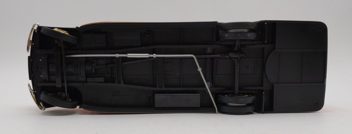Sun Star 5001 1/24 Scale Bedford OB Duple Vista Coach  Model Bus VG