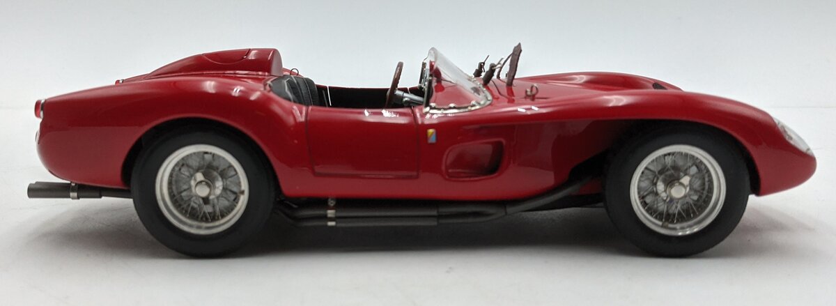 CMC 081 1:18 Scale Diecast Red Ferrari 250 Testa Rossa 1957 Pontoon Fender NIB