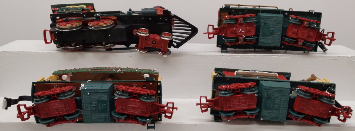 New Bright 380 G Scale Holiday Express Animated Steam Train Set EX/Box