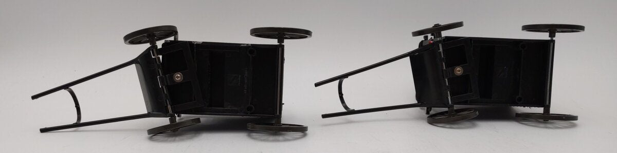 New-Ray 1:48 Scale Black Amish Buggy (2) EX