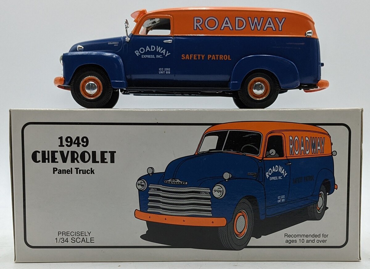 First Gear 10-1479 1:34 Scale Diecast 1949 Chevrolet Panel Count Roadway Express NIB
