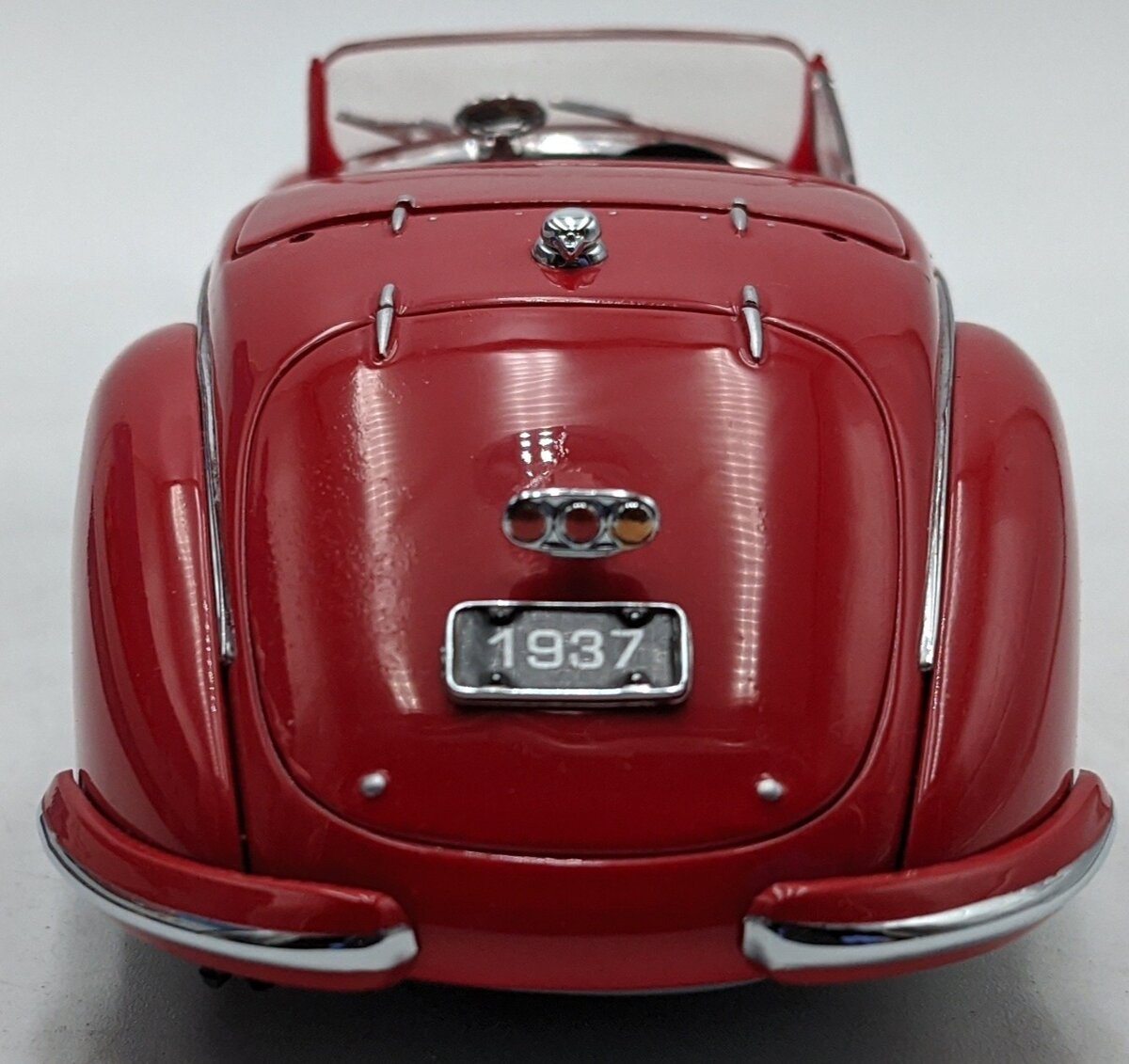 Franklin Mint 1937 1:24 Scale Diecast Alfa Romeo 2900B Convertible VG/Box