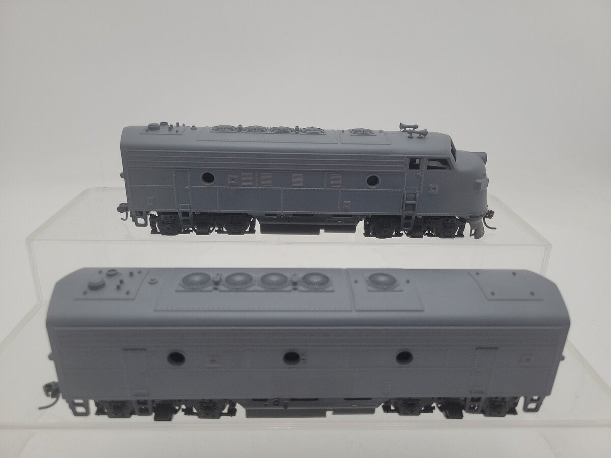 HO Scale CUSTOM A/B Diesel Locomotive- Painted