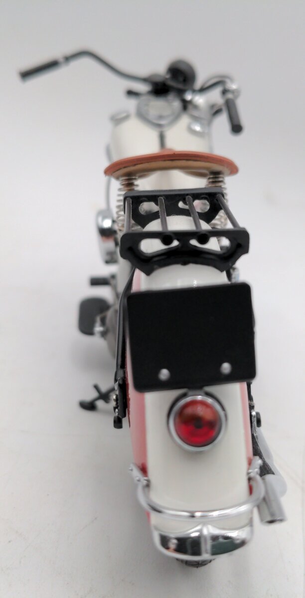 Minichamps 1:12 1940 Indian Sport Scout Red/White EX/Box