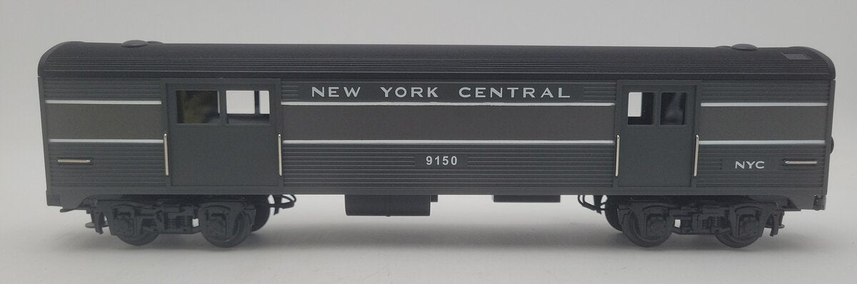MTH 30-6110B O NYC Lighting Stripe O-27 Streamlined Illuminated Baggage Car EX/Box