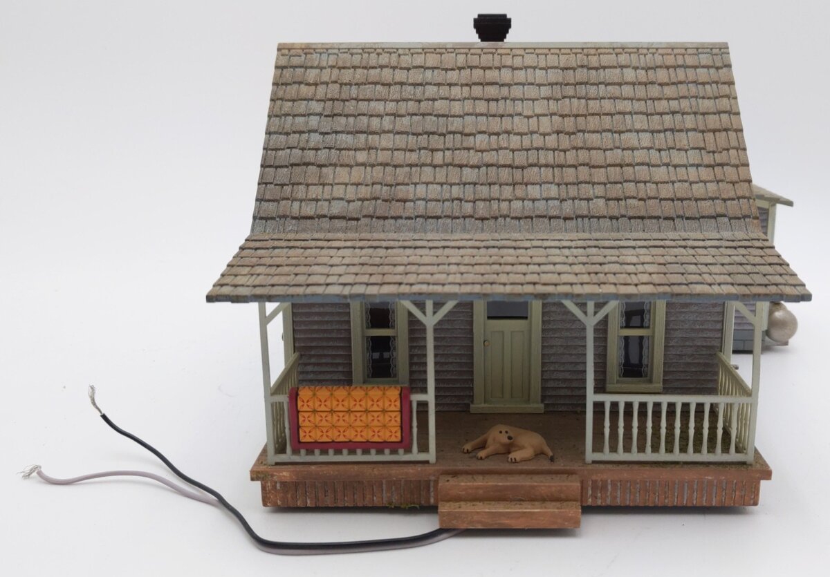 Woodland Scenics BR5040 HO Built-&-Ready Old Homestead Building EX