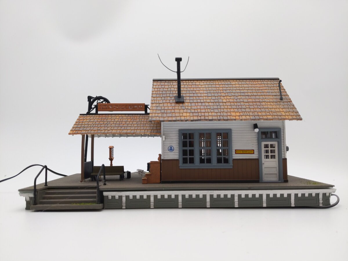 Woodland Scenics BR5052 HO Built-&-Ready The Depot Building EX