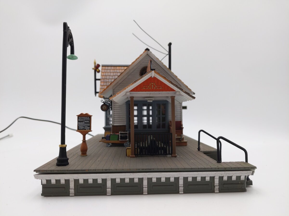 Woodland Scenics BR5052 HO Built-&-Ready The Depot Building EX
