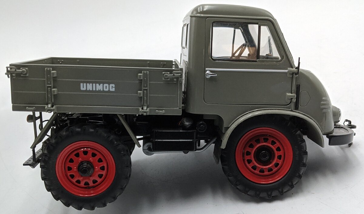 Schuco 00140 1:18 Scale Diecast Mercedes-Benz Unimog MIT Westfalia Kabine/Box