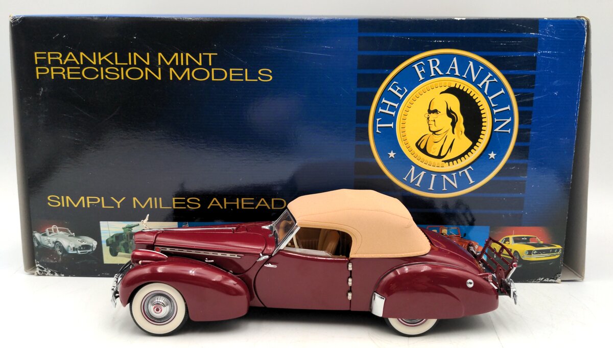 Franklin Mint 1:24 1940 Packard Victoria VG/Box