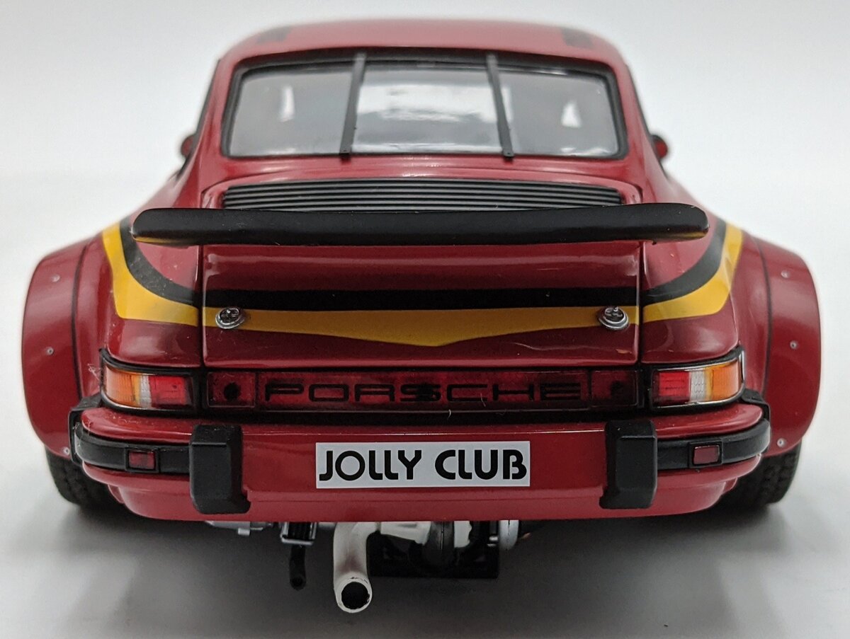 Exoto 19095 1:18 Scale Diecast 1977 Momo Porsche 934 RSR NIB