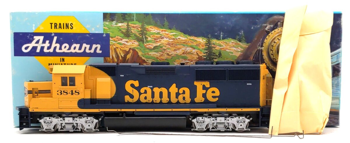Athearn 4582 HO Scale Santa Fe Powered GP50 Diesel Locomotive #3848 EX/Box