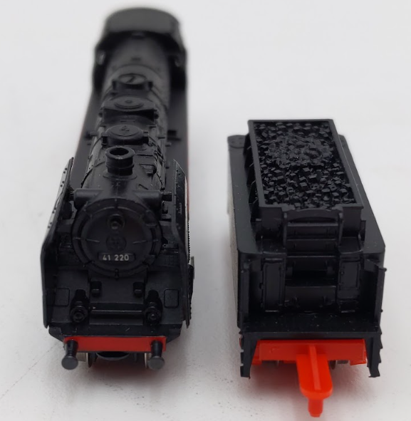 Marklin 8827 Z Scale DB Railways Class 41 220 2-8-2 Steam Locomotive & Tender EX/Box
