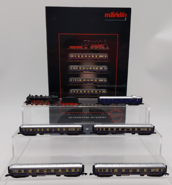 Marklin 8133 Z Gauge Rheingold Steam Passenger Train Set VG/Box