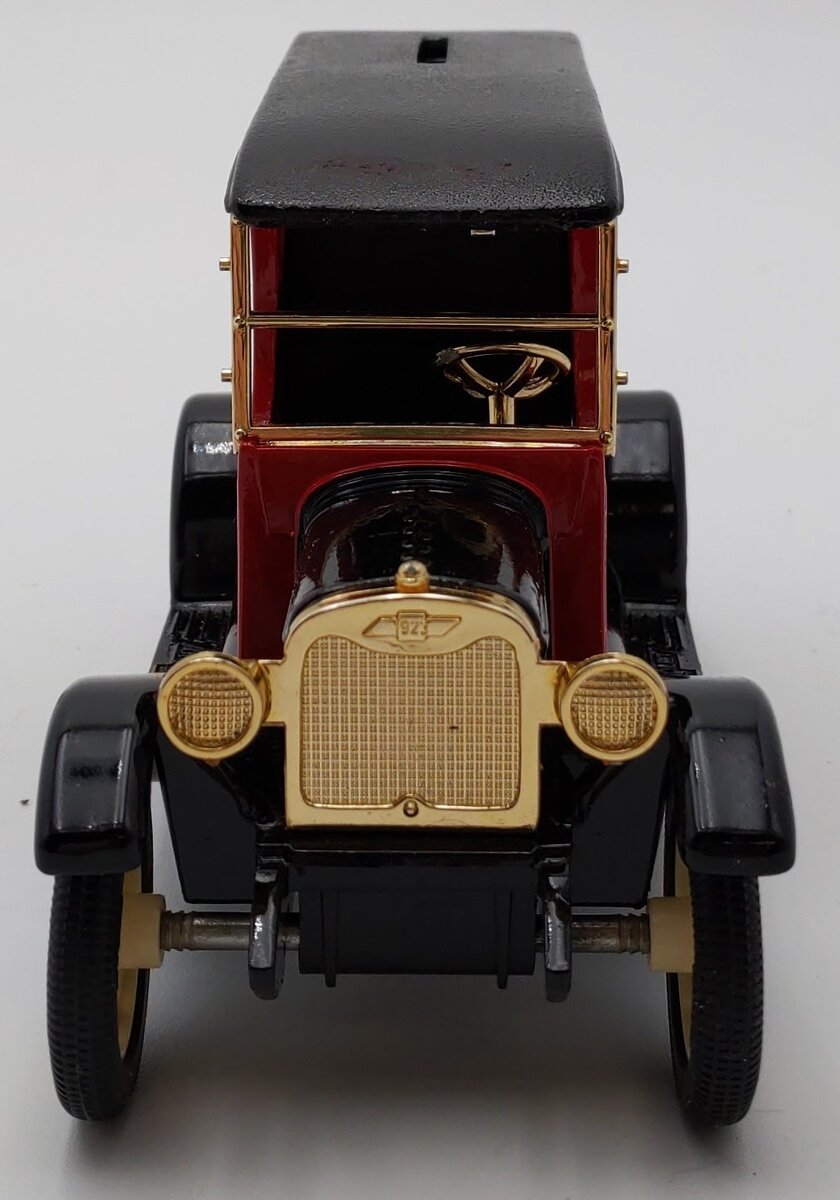 Ertl 9056 1/25 Scale 1923 Anheuser Busch Truck Bank LN/Box