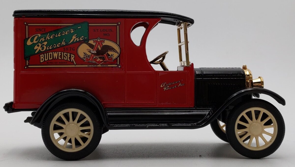 Ertl 9056 1/25 Scale 1923 Anheuser Busch Truck Bank LN/Box