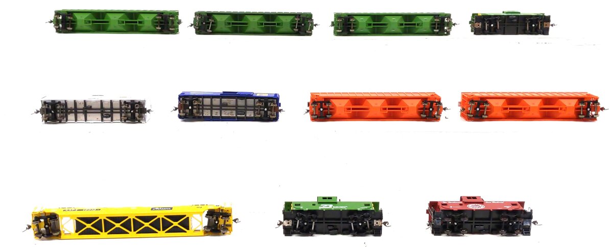 Athearn HO Scale Assorted Freight Cars [11] VG