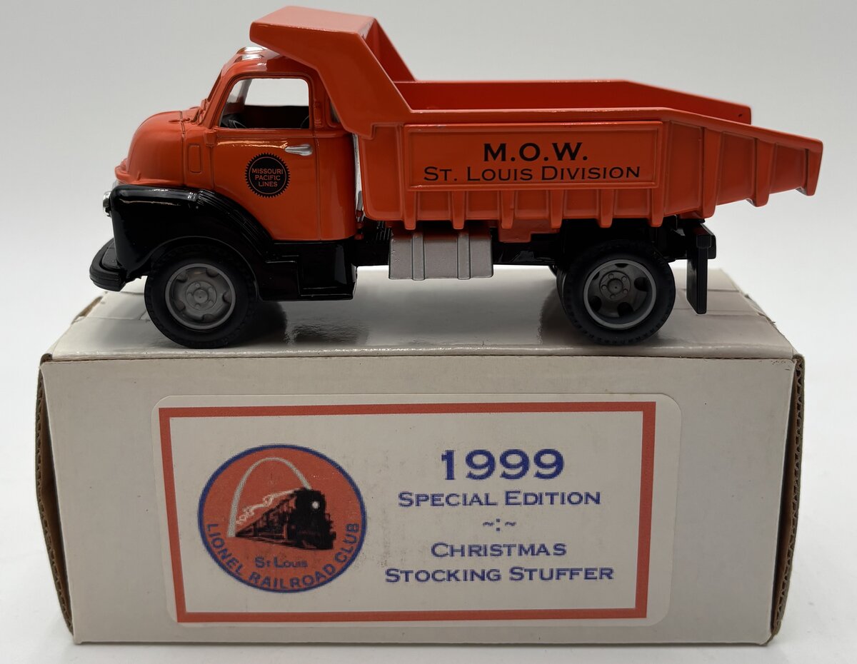 Ertl 19803 1:50 1950 M.O.W. International Harvester R-Series Dump Truck LN/Box