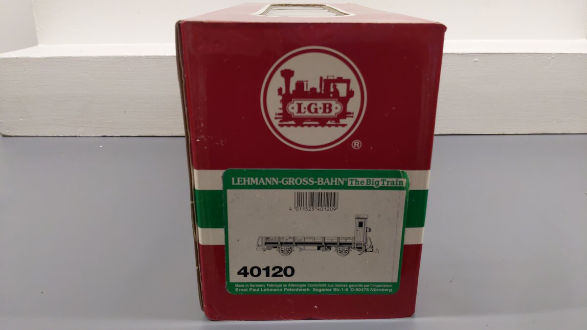 LGB 40120 G Scale Flatcar with Brakeman House #40120 EX/Box