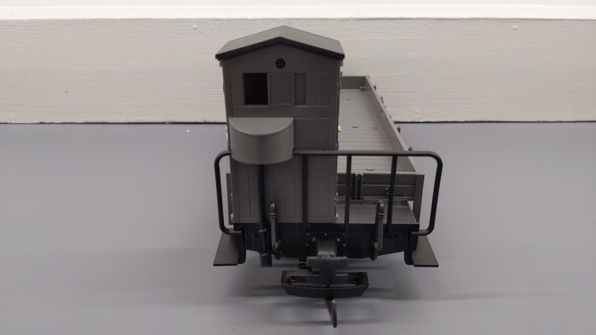 LGB 40120 G Scale Flatcar with Brakeman House #40120 EX/Box