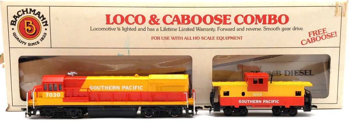 Bachmann HO Scale Southern Pacific Diesel Locomotive & Caboose #7030 & #1054 LN/Box