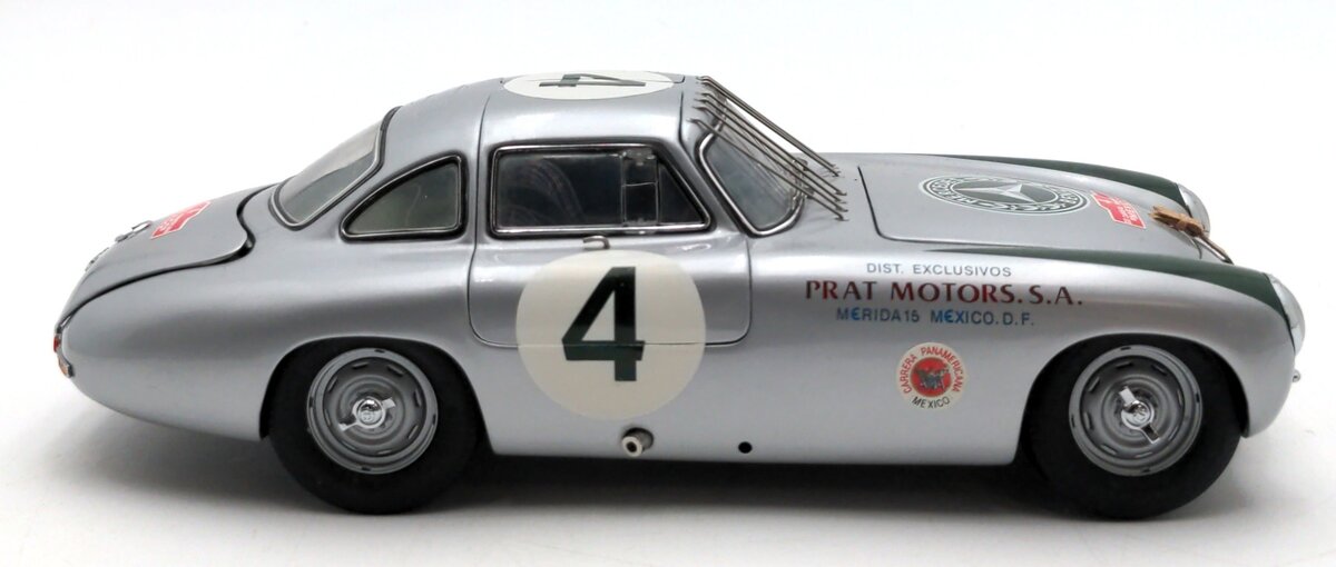CMC M-017 1:24 Scale Mercedes 300 SL 1952 Carrera Panamericana Diecast Model LN/Box
