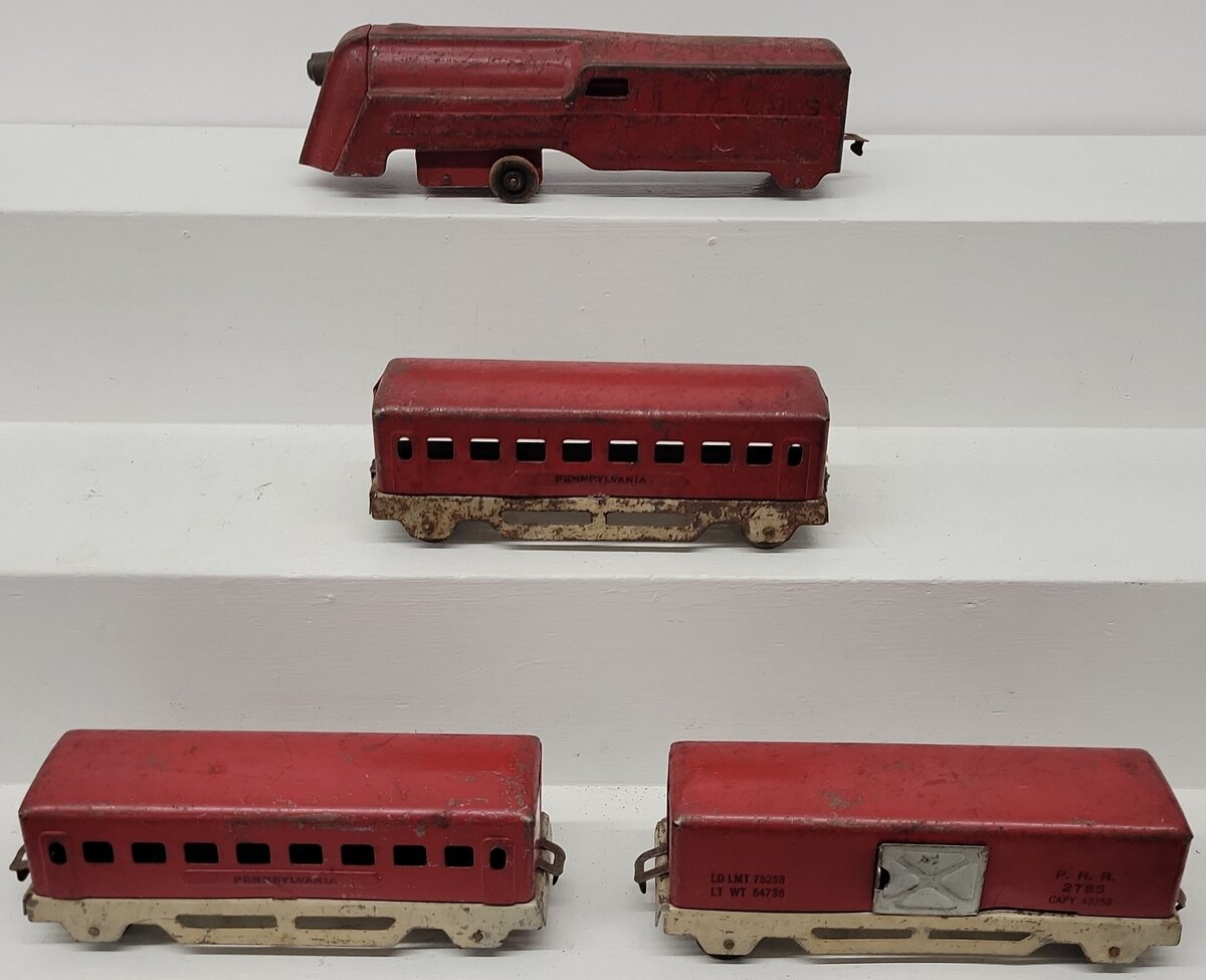 Lumar Lines Pressed Steel Passenger Set
