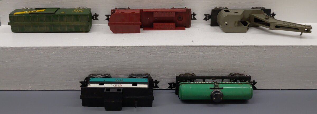 Marx O Gauge Vintage Freight Cars #1950,5586,18326,2532 [5] VG