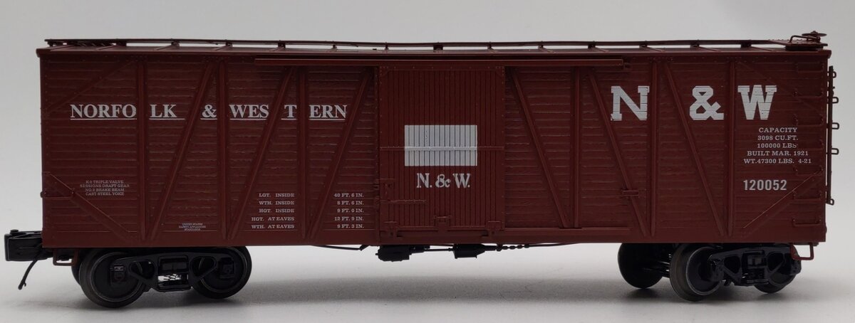 MTH 20-93957 O Norfolk & Western 40' Single Sheathed Boxcar #120052 EX/Box
