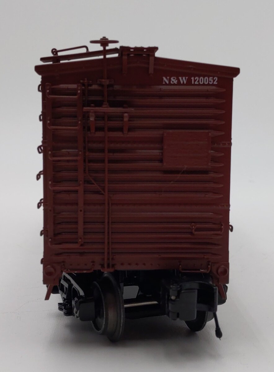 MTH 20-93957 O Norfolk & Western 40' Single Sheathed Boxcar #120052 EX/Box