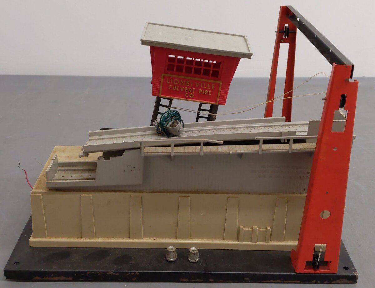 Lionel 345 Vintage O Motorized Culvert Unloader with Car VG