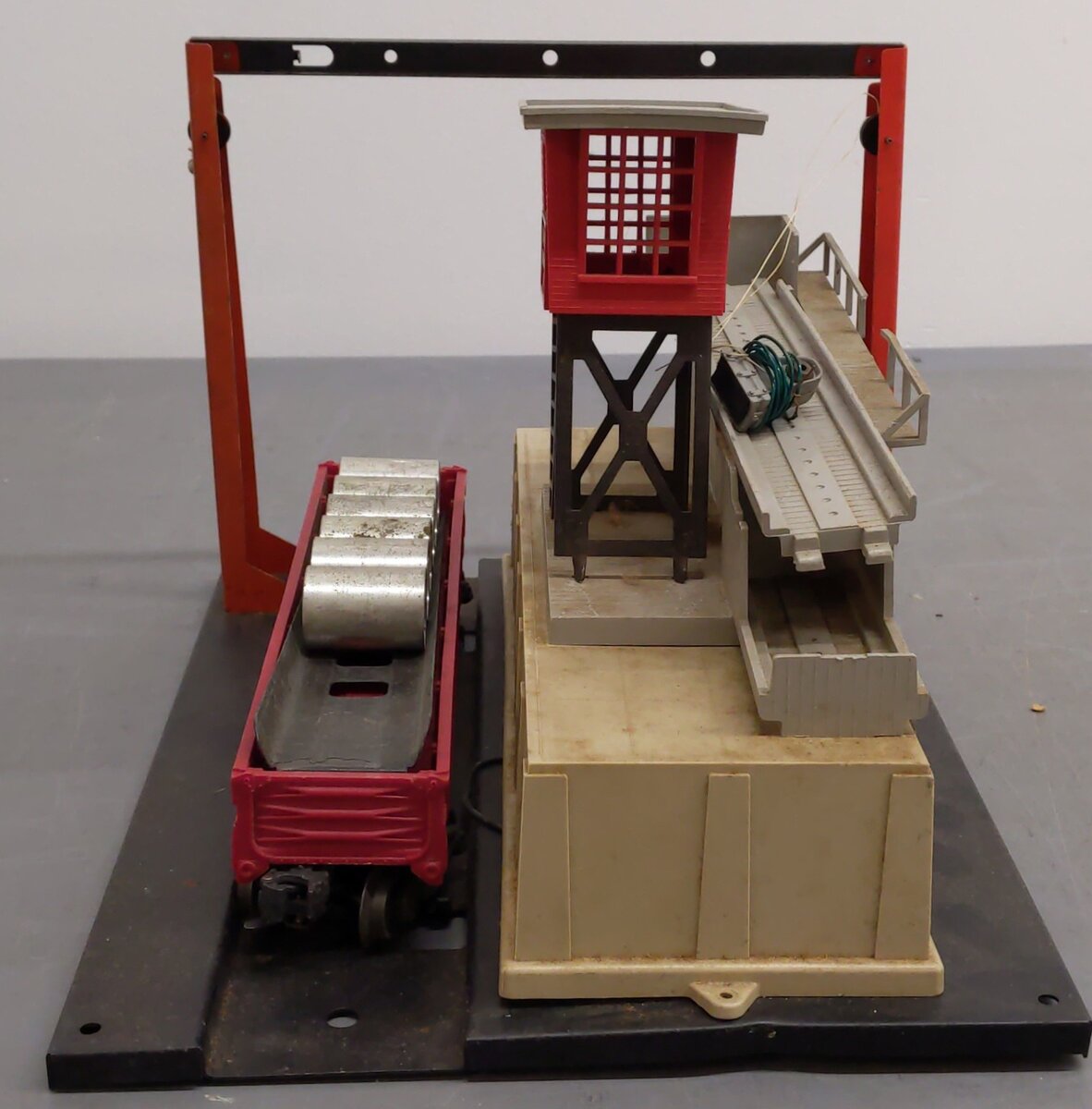 Lionel 345 Vintage O Motorized Culvert Unloader with Car VG