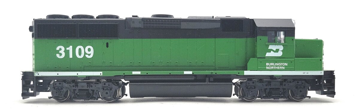 Athearn 4709 HO Scale Burlington Northern GP40-2 Powered Diesel Locomotive #3109 EX/Box