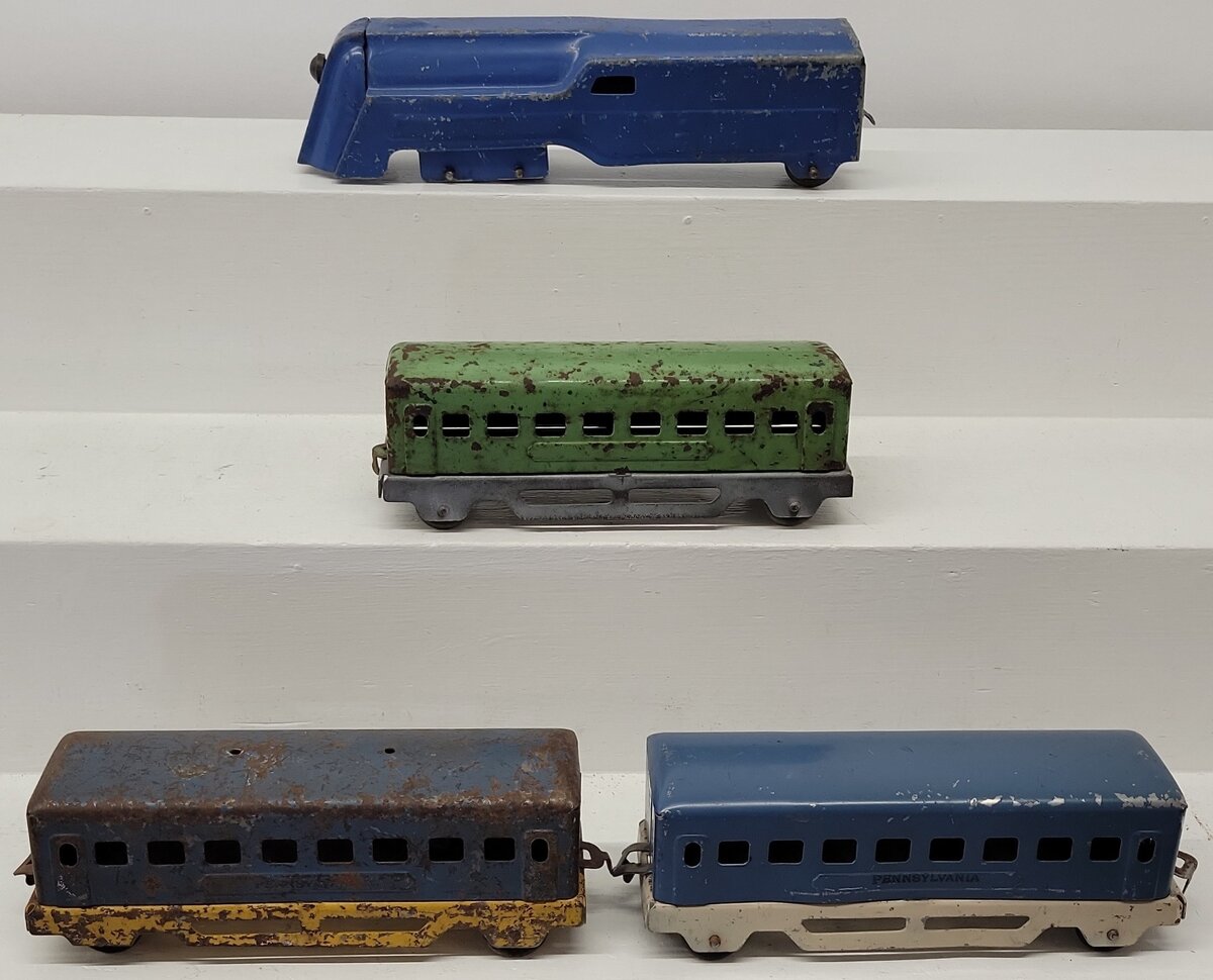 Lumar Lines Vintage Pressed Steel Passenger Set