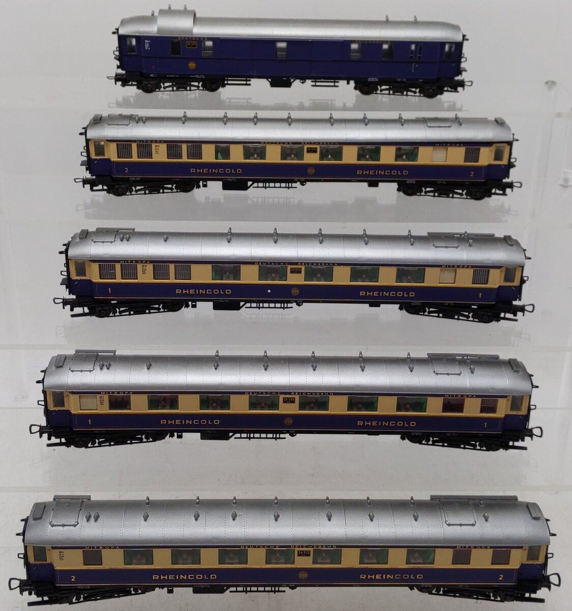 Liliput 820 HO Rheincold 5-Car Passenger Car Set EX/Box