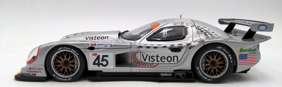AutoArt 1:18 Scale Diecast Panoz GTR-1 VG