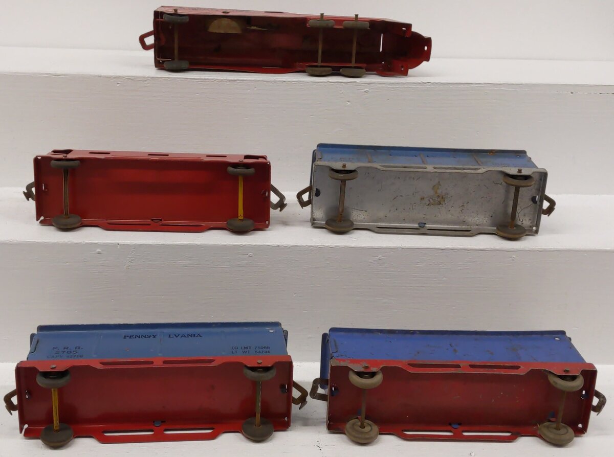 Lumar Lines Vintage Pressed Steel Passenger Set VG