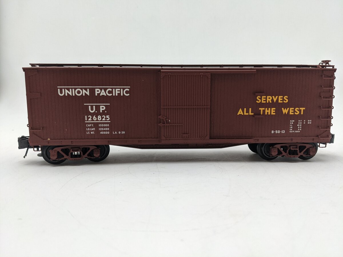 Atlas 151-8319 O Union Pacific USRA 40' Wood Boxcar #126825 (3 Rail) EX