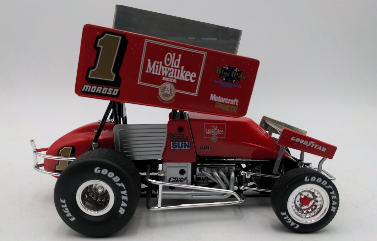 GMP 1:18 Scale Diecast Sammy Swindell 1995 Old Milwaukee Sprint Car LN