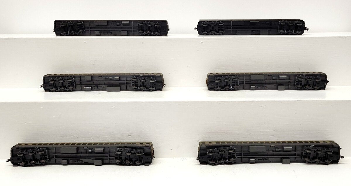 Rivarossi HO Scale Assorted Canadian National Passenger Cars [6] VG