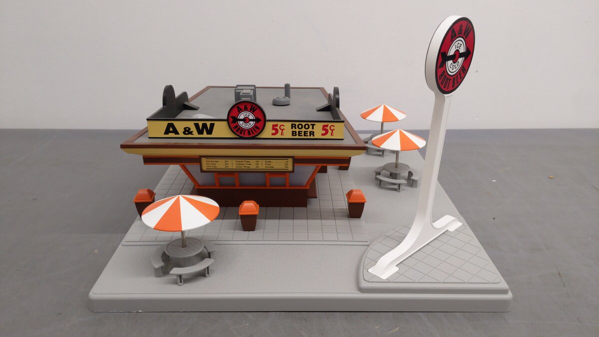 MTH 30-9068 A&W Rootbeer Restaurant Stand EX/Box