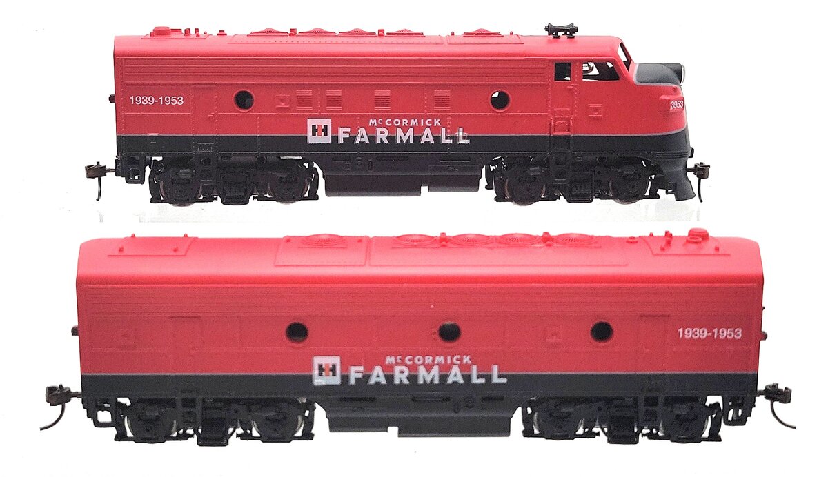Athearn HO Scale Custom IH 