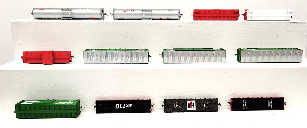 Athearn HO Scale Assorted Freight Cars [12] VG