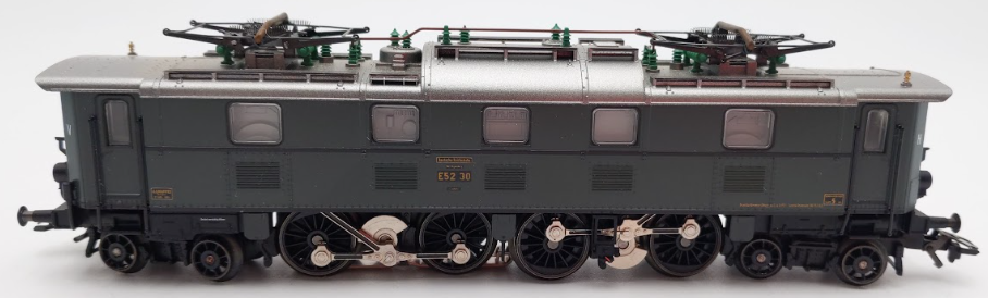 Marklin 37661 HO Scale Deutsche Reichsbahn E52 Electric Locomotive #E5230 EX/Box