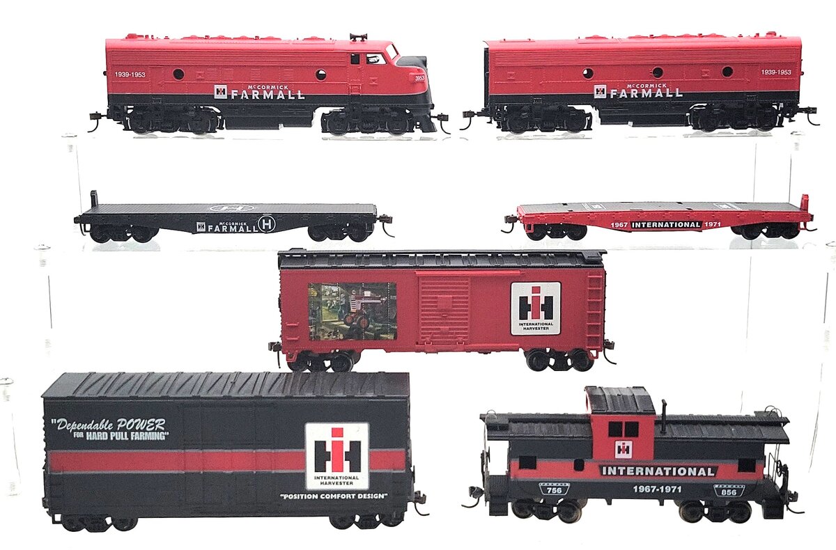 Athearn HO Scale Custom IH 