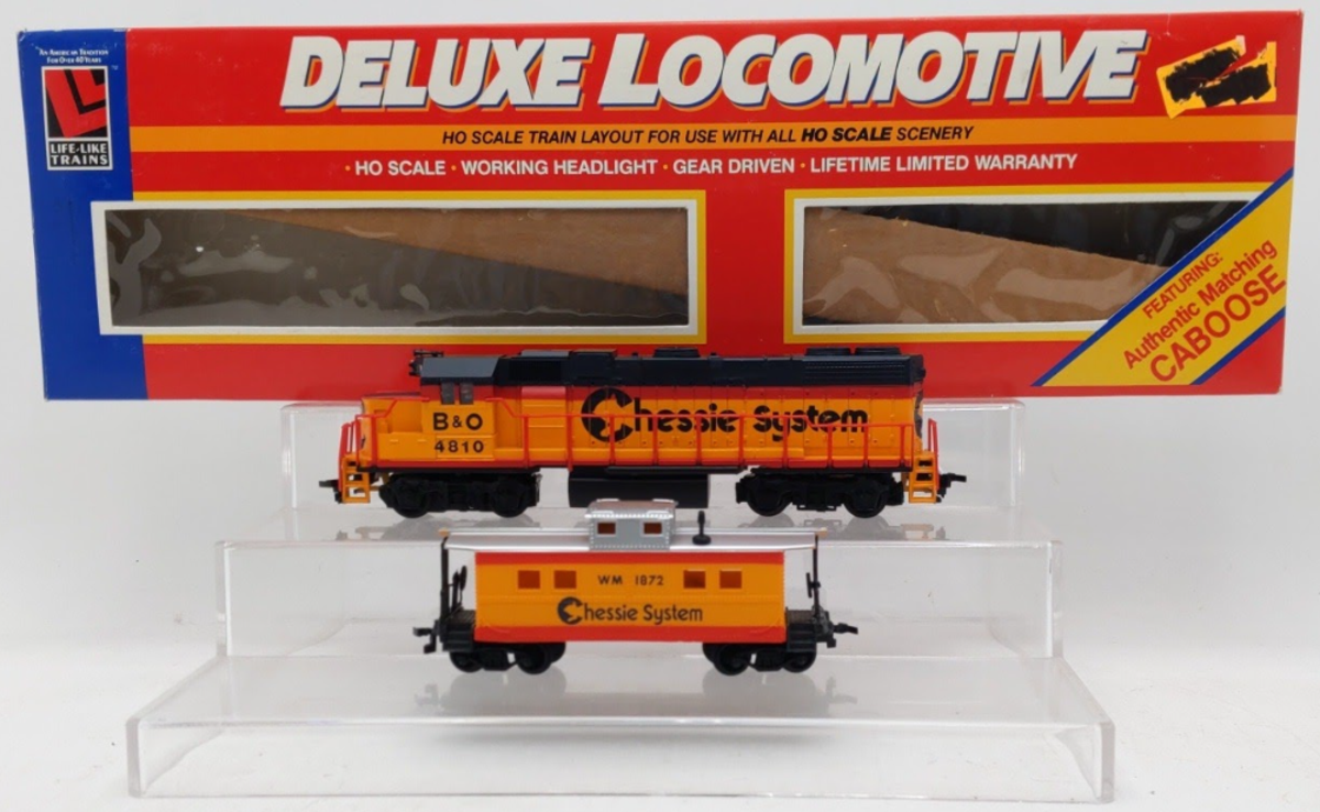 Life Like 8679 HO Chessie GP38-2 Diesel Locomotive with Caboose LN/Box
