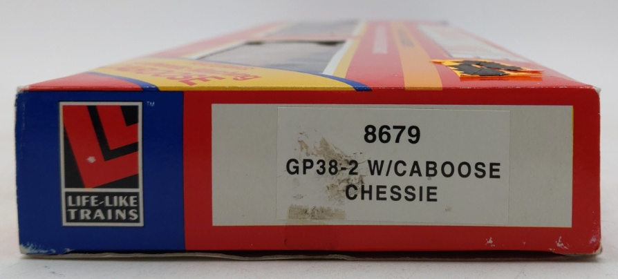 Life Like 8679 HO Chessie GP38-2 Diesel Locomotive with Caboose LN/Box