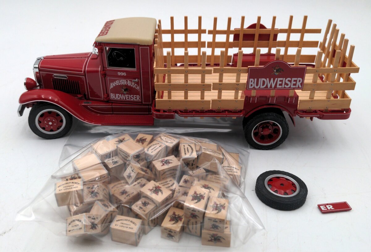 Danbury Mint 1933 1:24 1933 Budweiser Delivery Truck VG