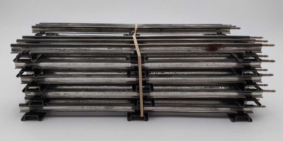 Lionel 6-12840 O Gauge Tubular 10" Insulated Straight Track (18) VG