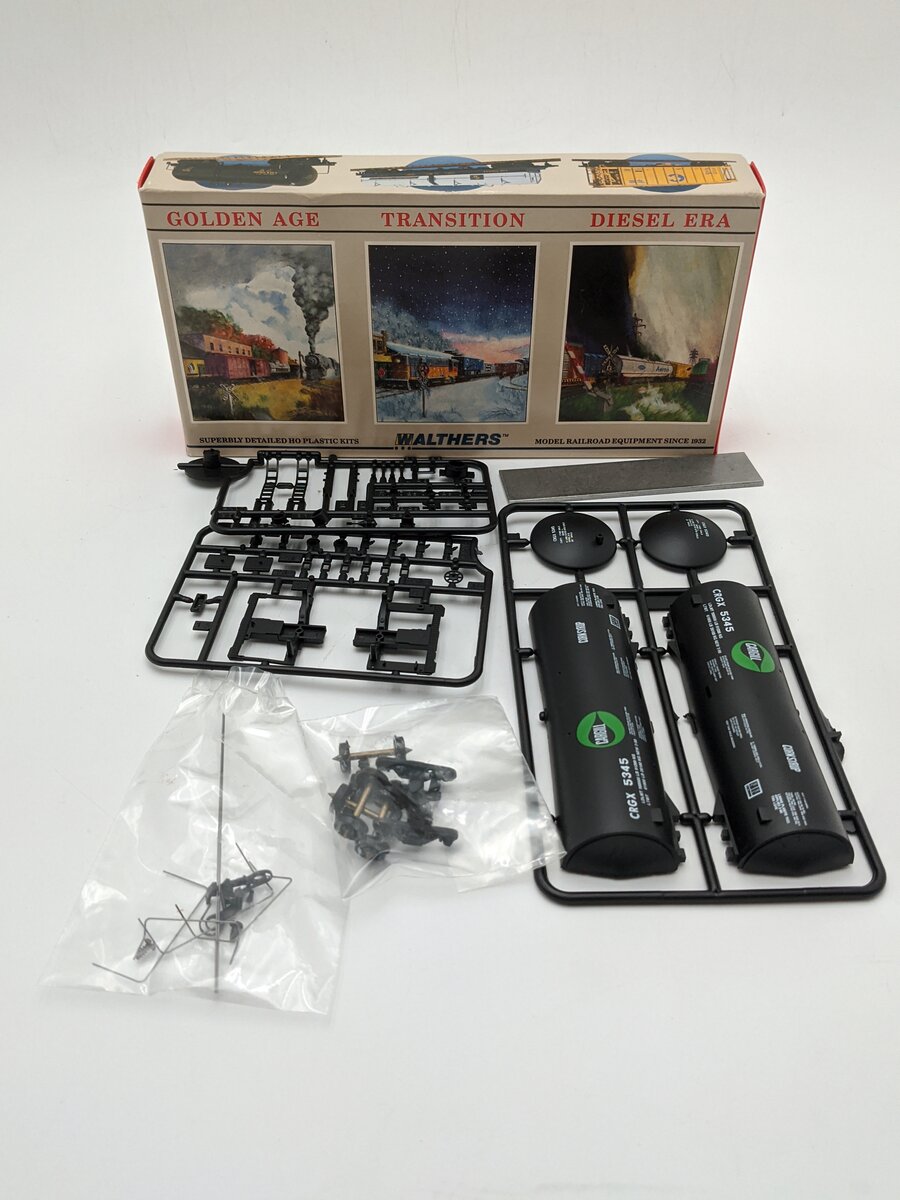 Walthers 932-5161 HO Scale Cargill 40' Tank Car Kit EX/Box